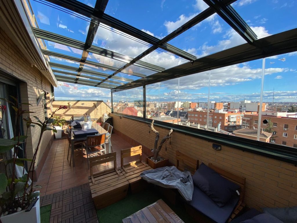 Instalaciones techos móviles de Cristal 2025