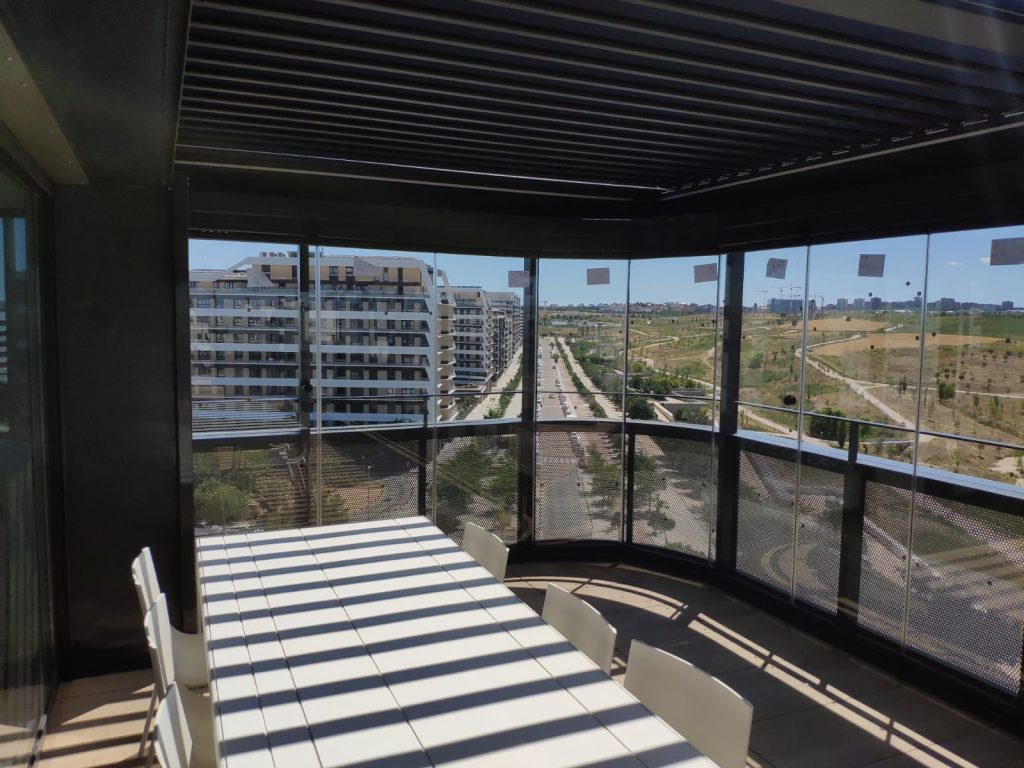 Terraza cerrada en el Seseña 3